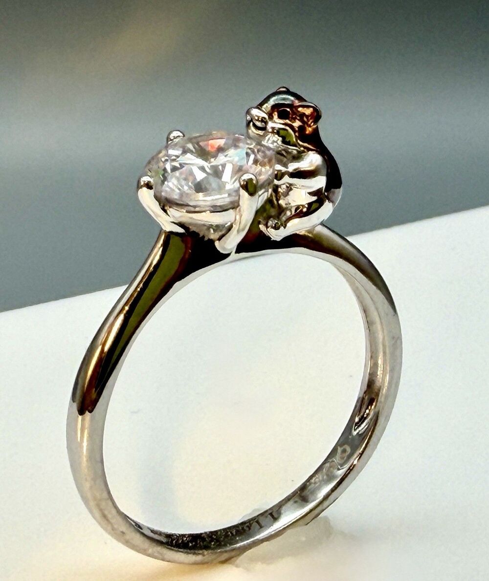 Jeulia Hug Me “Adorable Hamster” Round Cut Sterling Silver Ring Size 8.5
